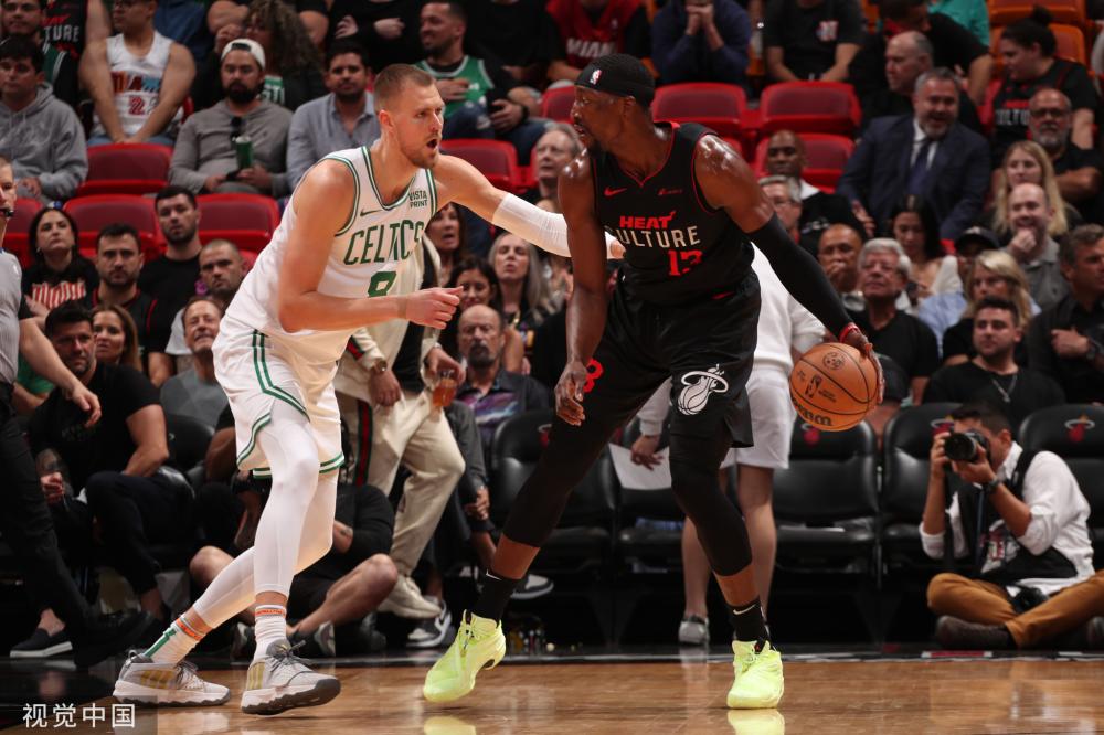 题上倾注了 题上倾注了